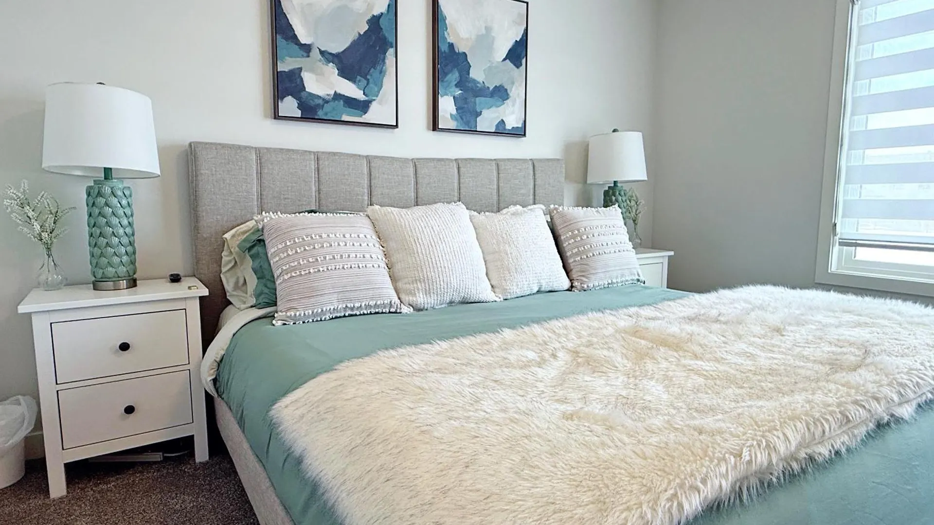 Stylish Home With Ac, 3 King Beds, Garage, Disney エドモントン カナダ